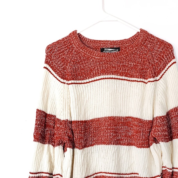 Expressions Sweaters - VTG⚡️ | Oversized Knit Sweater